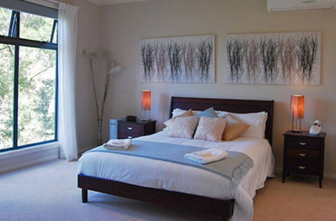 Ravensbourne Escape Silverwood Lodge - Lightning Ridge Tourism 1