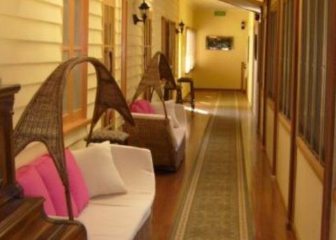Mystery Mountain Farmstay - Lightning Ridge Tourism 4