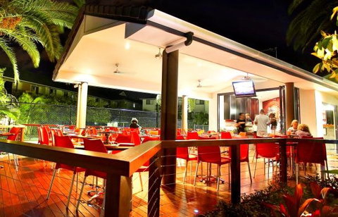 Turtle Beach Resort - Lightning Ridge Tourism 1