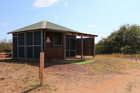Natures Hideaway At Middle Lagoon - Lightning Ridge Tourism 1