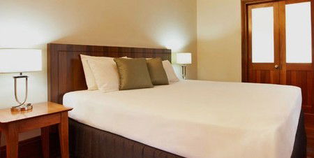 Cable Beach Club Resort & Spa - Lightning Ridge Tourism 0