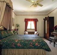 Holberry House - Lightning Ridge Tourism