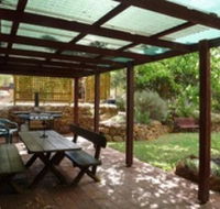 Karri Patch Cottage - Lightning Ridge Tourism