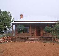 York Cottages - Lightning Ridge Tourism