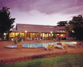 Kimberley Hotel - Lightning Ridge Tourism 0