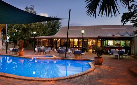 Kimberley Hotel - Lightning Ridge Tourism 2