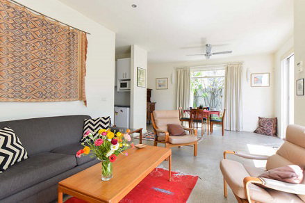 ParkSide Stay - Lightning Ridge Tourism 4