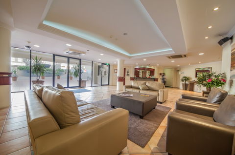 West End Central Apartments - Lightning Ridge Tourism 4