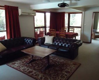 Fairy Wren Lodge Bed & Breakfast - Lightning Ridge Tourism 2