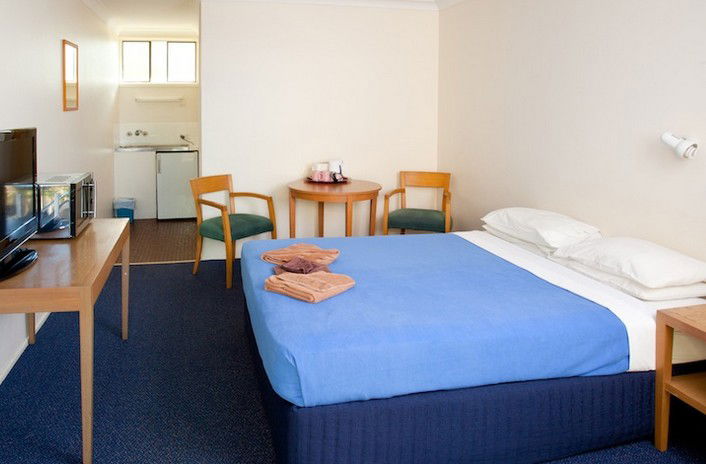  Lightning Ridge Tourism