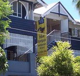 Blue Tongue Backpackers - Lightning Ridge Tourism