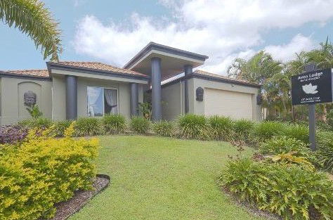 Avon Lodge Bribie Island - Lightning Ridge Tourism 0