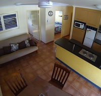 Driftwood Motel  Holiday Units - Lightning Ridge Tourism