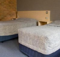 Bribie Island Hotel - Lightning Ridge Tourism