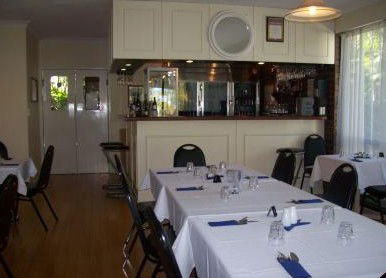 Centenary Motor Inn - Lightning Ridge Tourism 4