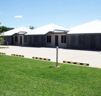 Emerald Park Motel - Lightning Ridge Tourism