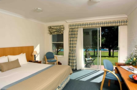 Australis Retreat At Wisemans - Lightning Ridge Tourism 5