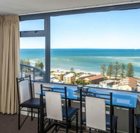 Centrepoint Holiday Apartments Caloundra - Lightning Ridge Tourism