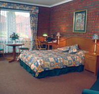 Sovereign Park Motor Inn - Lightning Ridge Tourism