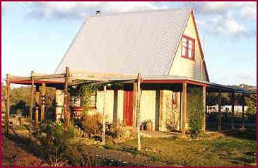 Elinike Guest Cottages - Lightning Ridge Tourism 0