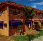 Harbour Terrace Holiday Apartments - Lightning Ridge Tourism