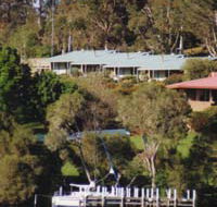 Gipsy Point Luxury Lakeside Apartments - Lightning Ridge Tourism