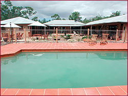Mudbrick Manor - Lightning Ridge Tourism 0