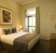 Mansions on Pulteney - Lightning Ridge Tourism
