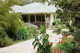 Locheilan Bed And Breakfast - Lightning Ridge Tourism 0