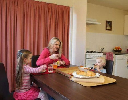 The Station Resort - Lightning Ridge Tourism 1