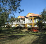 Coral Cove Resort  Golf Club - Lightning Ridge Tourism