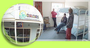 Snowy Mountains Backpackers - Lightning Ridge Tourism 0