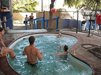 Globetrotters Budget Accommodation - Lightning Ridge Tourism