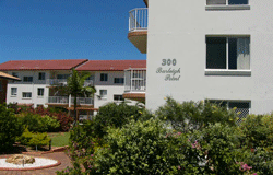Burleigh Point Apartments - Lightning Ridge Tourism