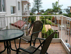 Burleigh Point Apartments - Lightning Ridge Tourism 1