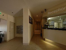 Burleigh Beach Tower - Lightning Ridge Tourism 3