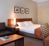 Clarion Suites Gateway - Lightning Ridge Tourism