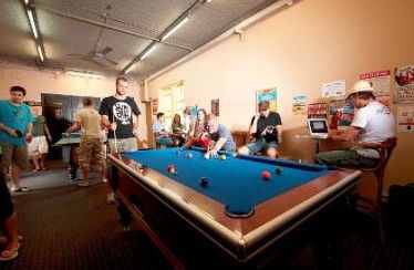 Maze Backpackers And Cb Hotel - Lightning Ridge Tourism 5