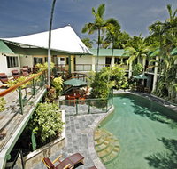 Bay Village Tropical Retreat Cairns - Lightning Ridge Tourism