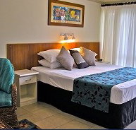 Cairns Queenslander - Lightning Ridge Tourism