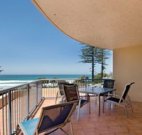 Coolum Baywatch Resort - Lightning Ridge Tourism