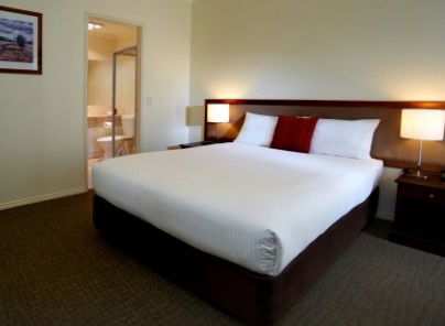 Quest Kew - Lightning Ridge Tourism 2