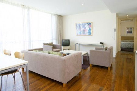 Phillip Island Apartments - Lightning Ridge Tourism 1
