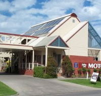 Riverboat Lodge Motor Inn - Lightning Ridge Tourism