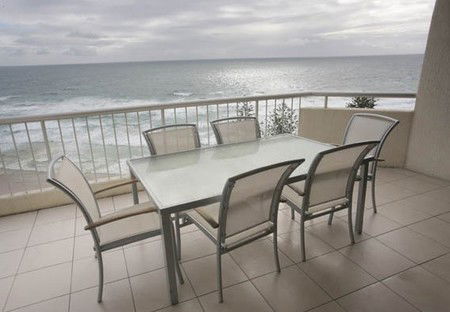 Coolum Caprice - Lightning Ridge Tourism 2