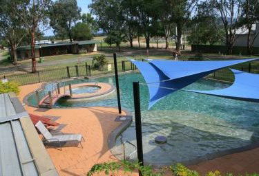 Valley Vineyard Tourist Park - Lightning Ridge Tourism 0