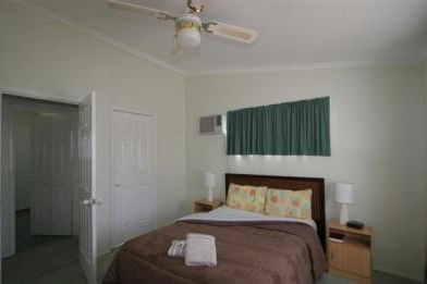 Valley Vineyard Tourist Park - Lightning Ridge Tourism 1