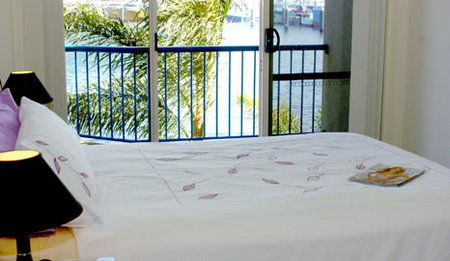 Port Lincoln Waterfront Apartments - Lightning Ridge Tourism 3