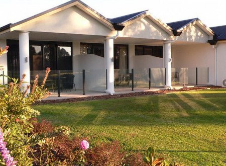 Port Fairy Motor Inn - Lightning Ridge Tourism 1