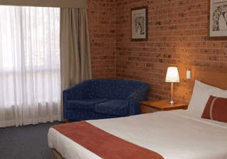 Akuna Motor Inn - Lightning Ridge Tourism 2